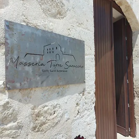 Masseria Torre Saracena Bed & Breakfast
