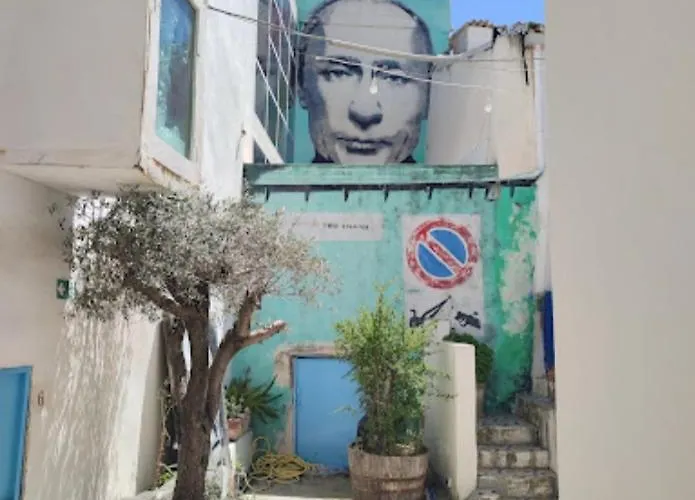 Masseria Torre Saracena Bed & Breakfast 3*