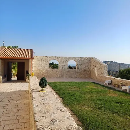 Masseria Torre Saracena Nocleg ze śniadaniem 4*