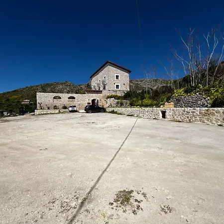 Nocleg ze śniadaniem Masseria Torre Saracena 4*