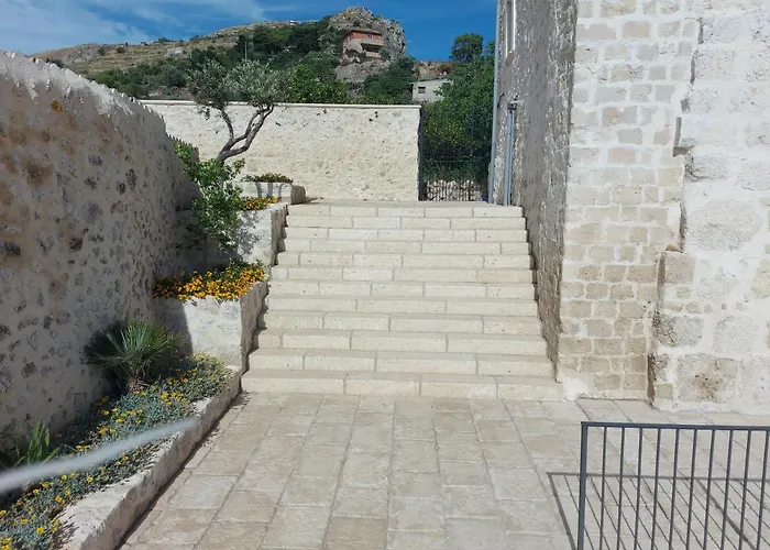 Bed & Breakfast Masseria Torre Saracena 3*